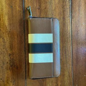 Men’s Zip Coach Wallet